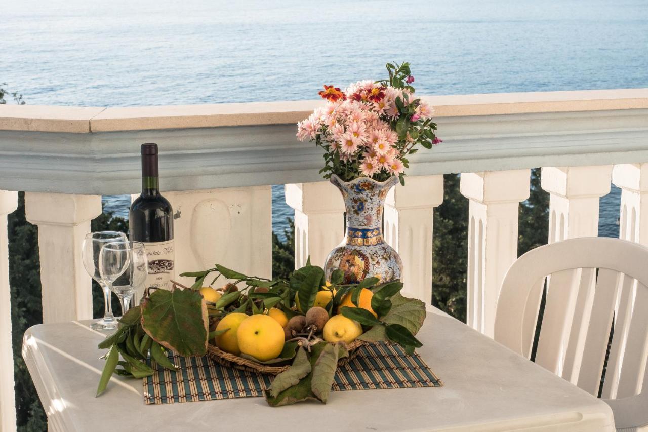 Guest House Perovic Sutomore Bagian luar foto