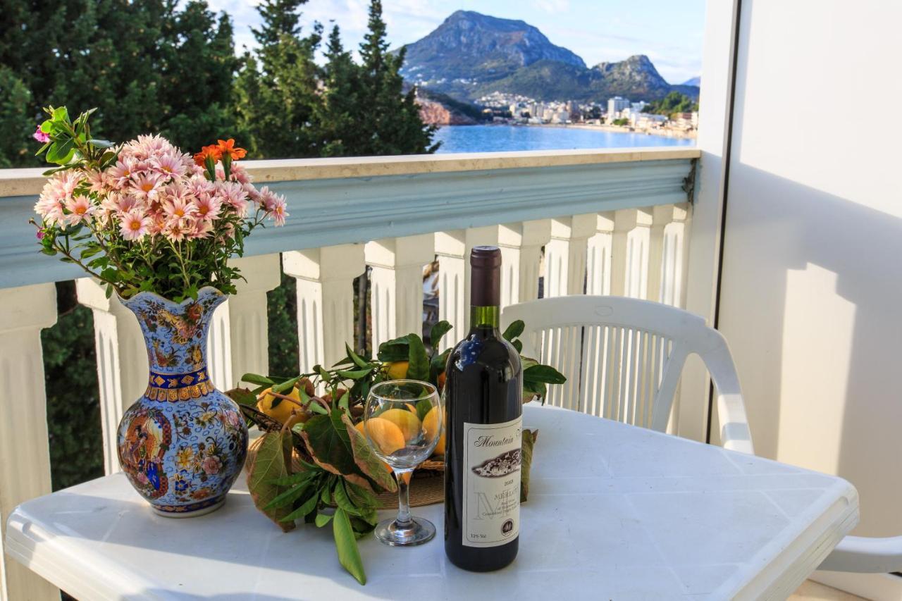 Guest House Perovic Sutomore Bagian luar foto