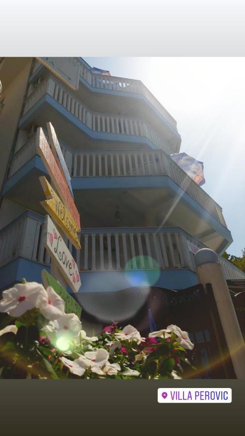 Guest House Perovic Sutomore Bagian luar foto