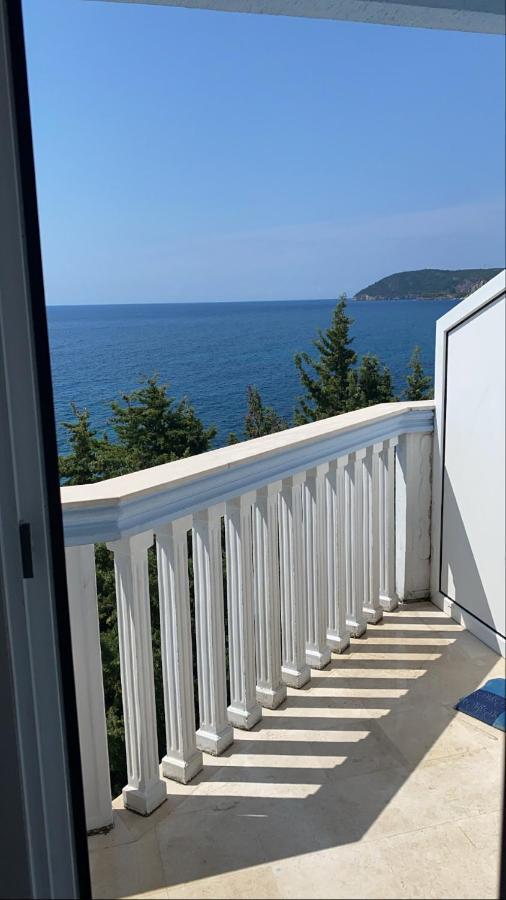 Guest House Perovic Sutomore Bagian luar foto
