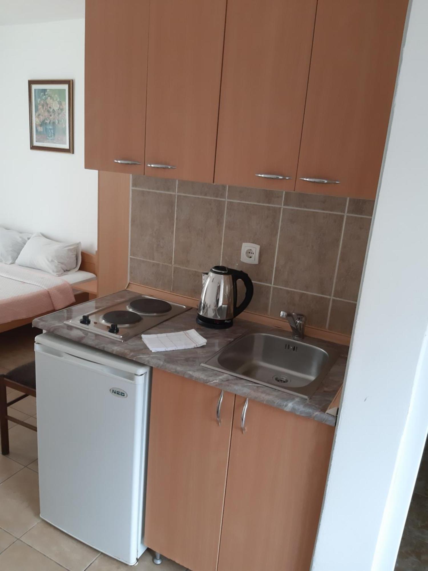 Guest House Perovic Sutomore Ruang foto